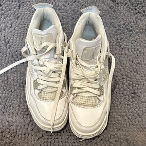 Jordan Men's Shoes in White and Gray